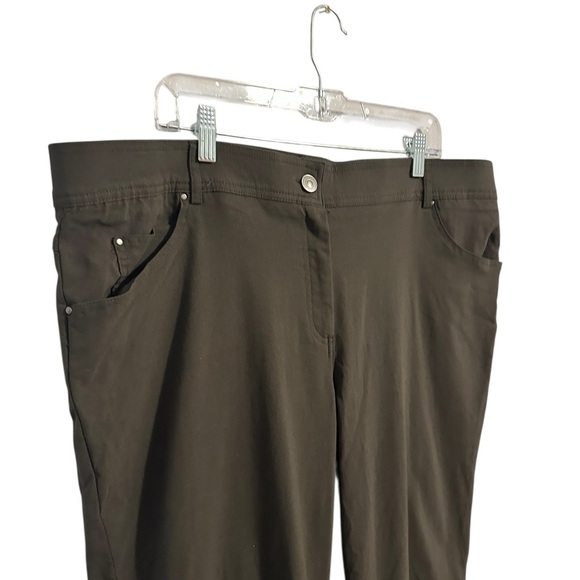 89th & Madison Olive Green Activewear Pants Straight Leg Slimming Size 20 - Picture 6 of 9